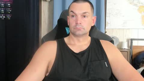 Cam online show from 11/18/25, 09:08
