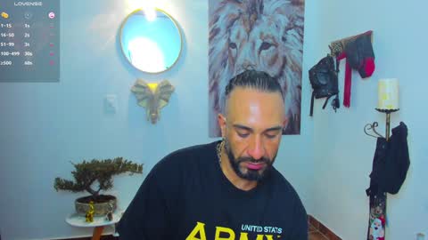 mr_maik22 online show from 01/31/25, 11:56