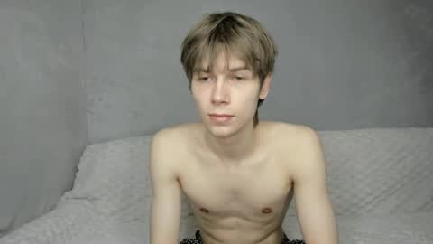 Snapshot of mr_makentoshi chatting on 04/01/26, 05:54 Makentoshi online show from 04/01/26, 05:54
