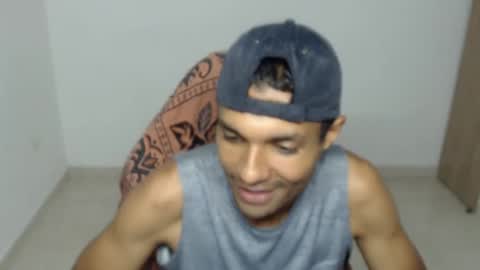 Max online show from 11/08/25, 12:49