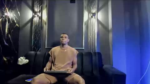 mr_maximo online show from 09/20/25, 04:57