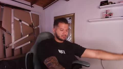 Snapshot of mr_mikee_ chatting on 09/23/25, 03:09 MIKEE online show from 09/23/25, 03:09