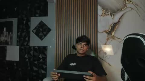 mr_mois online show from 07/19/26, 06:50