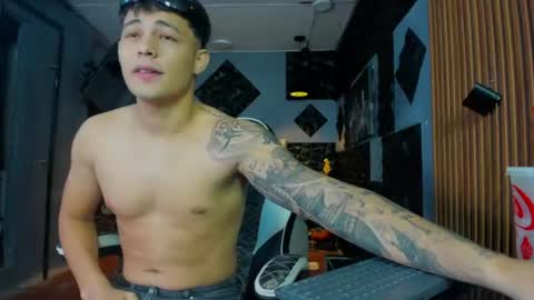mr_mois online show from 07/28/26, 02:05