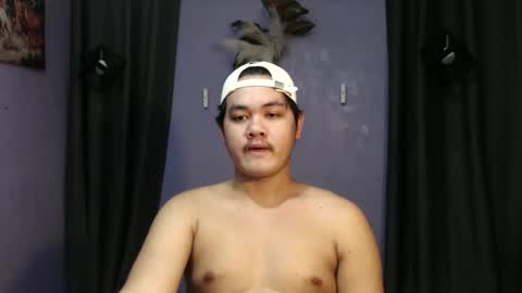 Snapshot of mr_olivercummerx chatting on 11/30/25, 07:01 mr_olivercummerx online show from 11/30/25, 07:01