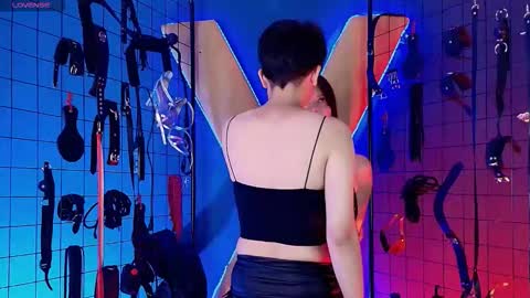 Sadistic online show from 11/25/25, 03:06