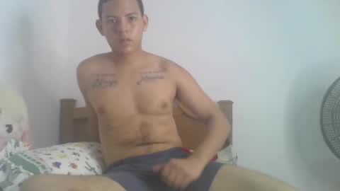 Snapshot of mr_sharkmaster777 chatting on 01/04/25, 05:37 mr_sharkmaster777 online show from 01/04/25, 05:37