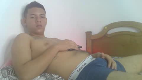 Snapshot of mr_sharkmaster777 chatting on 01/12/25, 05:33 mr_sharkmaster777 online show from 01/12/25, 05:33