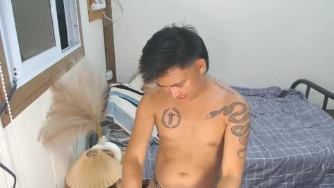 Snapshot of mr_squidcock chatting on 04/15/26, 10:55 KYLE online show from 04/15/26, 10:55