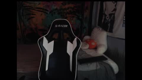 mr_strawberry online show from 09/30/25, 09:14