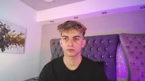 Snapshot of mr_williseo chatting on 09/24/25, 02:15 williseo online show from 09/24/25, 02:15