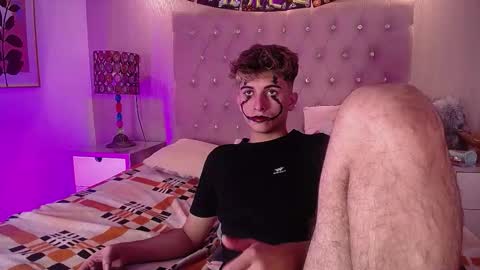 Snapshot of mr_williseo chatting on 10/15/25, 02:17 williseo online show from 10/15/25, 02:17