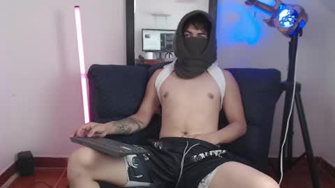 Snapshot of mralpha_latino chatting on 05/08/26, 07:03 Alpha LATINO online show from 05/08/26, 07:03