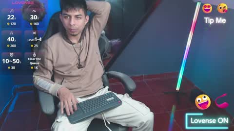 Snapshot of mralpha_latino chatting on 06/09/26, 06:25 Alpha LATINO online show from 06/09/26, 06:25