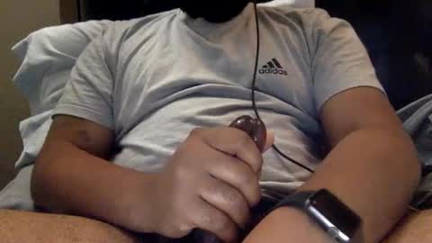 Snapshot of mrbigblk1990 chatting on 01/19/25, 05:18 mrbigblk1990 online show from 01/19/25, 05:18