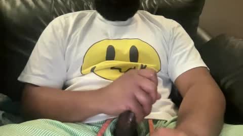 Snapshot of mrbigblk1990 chatting on 03/06/25, 07:57 mrbigblk1990 online show from 03/06/25, 07:57