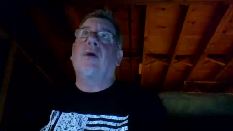 Snapshot of mrblade666 chatting on 09/14/25, 01:10 mrblade666 online show from 09/14/25, 01:10