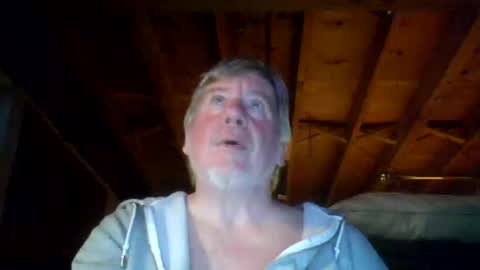 Snapshot of mrblade666 chatting on 12/01/25, 11:43 mrblade666 online show from 12/01/25, 11:43