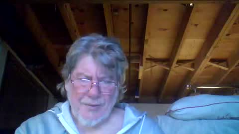 Snapshot of mrblade666 chatting on 02/11/26, 01:32 mrblade666 online show from 02/11/26, 01:32