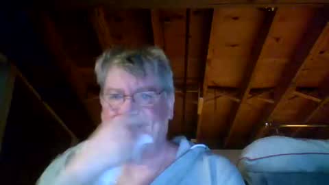 Snapshot of mrblade666 chatting on 04/05/26, 10:34 mrblade666 online show from 04/05/26, 10:34