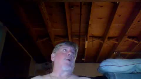 Snapshot of mrblade666 chatting on 04/05/26, 10:40 mrblade666 online show from 04/05/26, 10:40