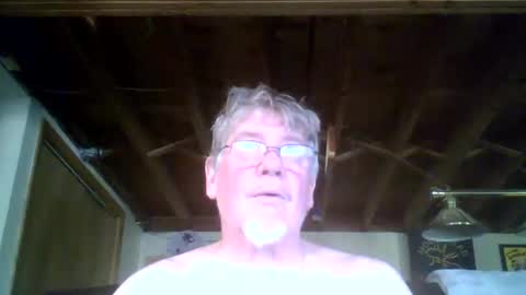 Snapshot of mrblade666 chatting on 04/24/26, 04:09 mrblade666 online show from 04/24/26, 04:09