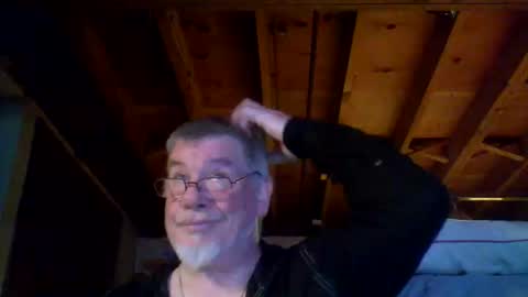 Snapshot of mrblade666 chatting on 05/16/26, 10:58 mrblade666 online show from 05/16/26, 10:58