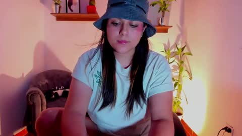 Laura online show from 03/07/25, 05:08