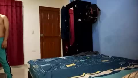 Christtofer online show from 11/01/25, 03:47