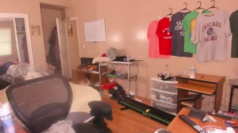 Chuck Daily online show from 10/03/25, 08:39