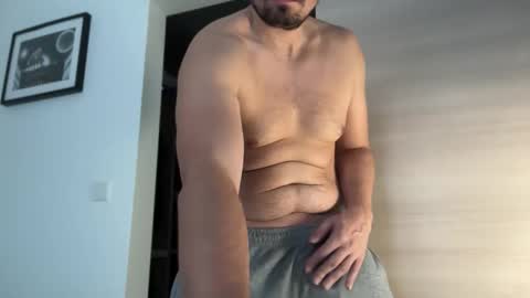 Snapshot of mrcumonface1 chatting on 11/22/25, 12:04 mrcumonface1 online show from 11/22/25, 12:04