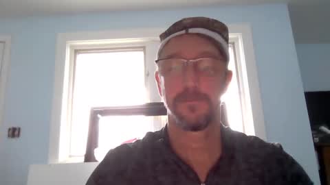 Snapshot of mrcumstain chatting on 02/12/25, 09:54 mrcumstain online show from 02/12/25, 09:54