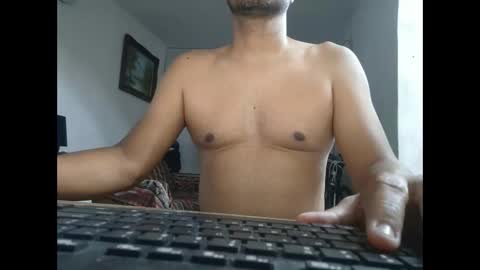 Snapshot of mrdongato01 chatting on 01/10/25, 02:57 Gato online show from 01/10/25, 02:57