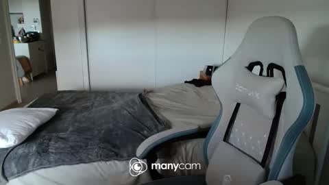 mrdr000 online show from 06/03/26, 04:56