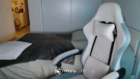 mrdr000 online show from 06/06/26, 08:35