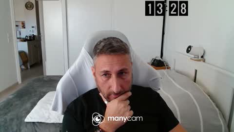 mrdr0o0o online show from 11/07/25, 12:27