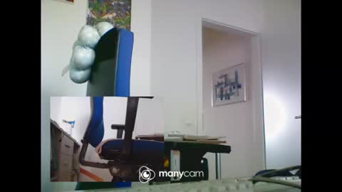 Snapshot of mrduplo1975 chatting on 02/16/26, 10:11 MrJohnsen1975 online show from 02/16/26, 10:11