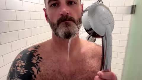 Snapshot of mrexhibits chatting on 10/13/25, 03:17 mrexhibits online show from 10/13/25, 03:17