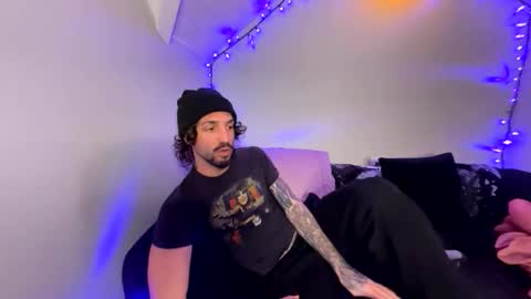 Snapshot of mrfanceypants chatting on 11/06/25, 05:52 mrfanceypants online show from 11/06/25, 05:52