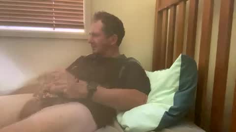 mrgray11xxx aussie online show from 02/22/25, 04:40