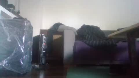 Snapshot of mrhandsomelovee chatting on 11/08/25, 09:09 Nikola online show from 11/08/25, 09:09