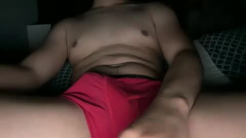 Snapshot of mrheartsoul chatting on 10/15/25, 05:40 MrHeart online show from 10/15/25, 05:40