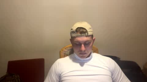 Snapshot of mrheat_ chatting on 11/05/25, 07:47 Max online show from 11/05/25, 07:47