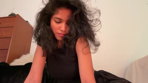 mriea_ online show from 05/17/26, 04:43