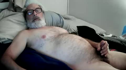 Snapshot of mrjames59 chatting on 12/31/24, 03:12 mrjames59 online show from 12/31/24, 03:12