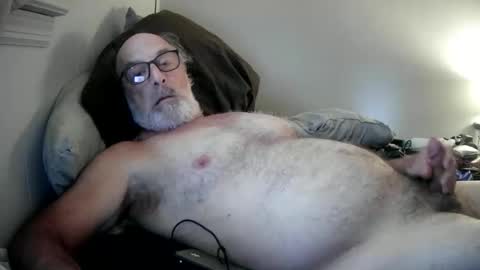 Snapshot of mrjames59 chatting on 10/12/25, 03:33 mrjames59 online show from 10/12/25, 03:33