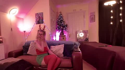 Mr  Mrs J online show from 12/03/24, 04:28