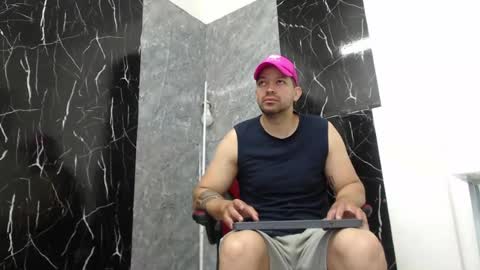 Snapshot of mrjayrave chatting on 07/27/26, 01:40 mrjayrave online show from 07/27/26, 01:40