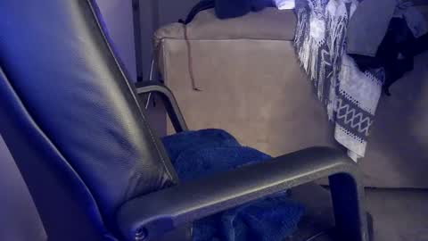 Need a boy toy  online show from 01/01/25, 10:56