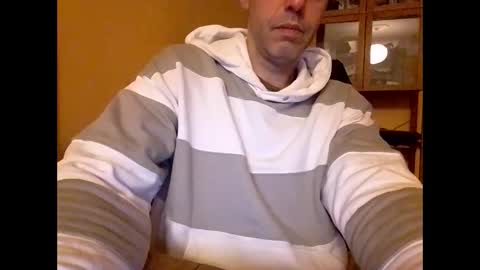 Snapshot of mrjungleman chatting on 01/26/25, 07:09 mrjungleman online show from 01/26/25, 07:09